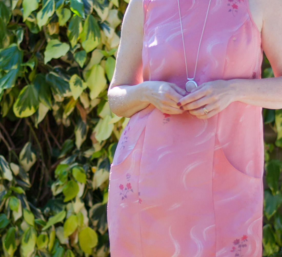 DIY Tutorial For In-Panel Pockets In Princess Seam Dress