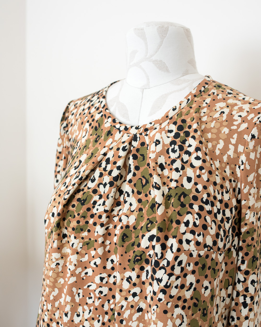 Drafting my own blouse
Front neckline pleats