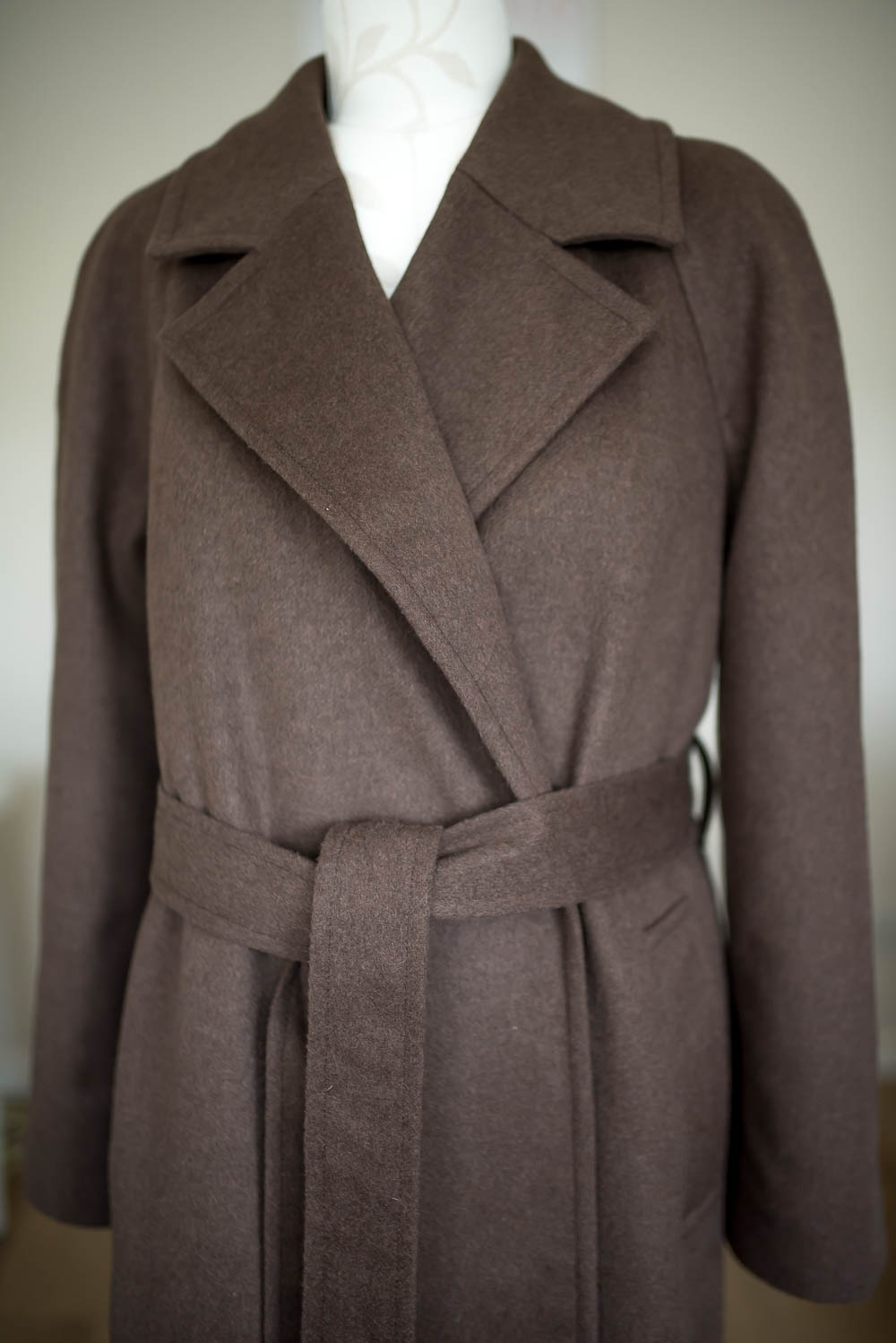 Wrap coat collar 